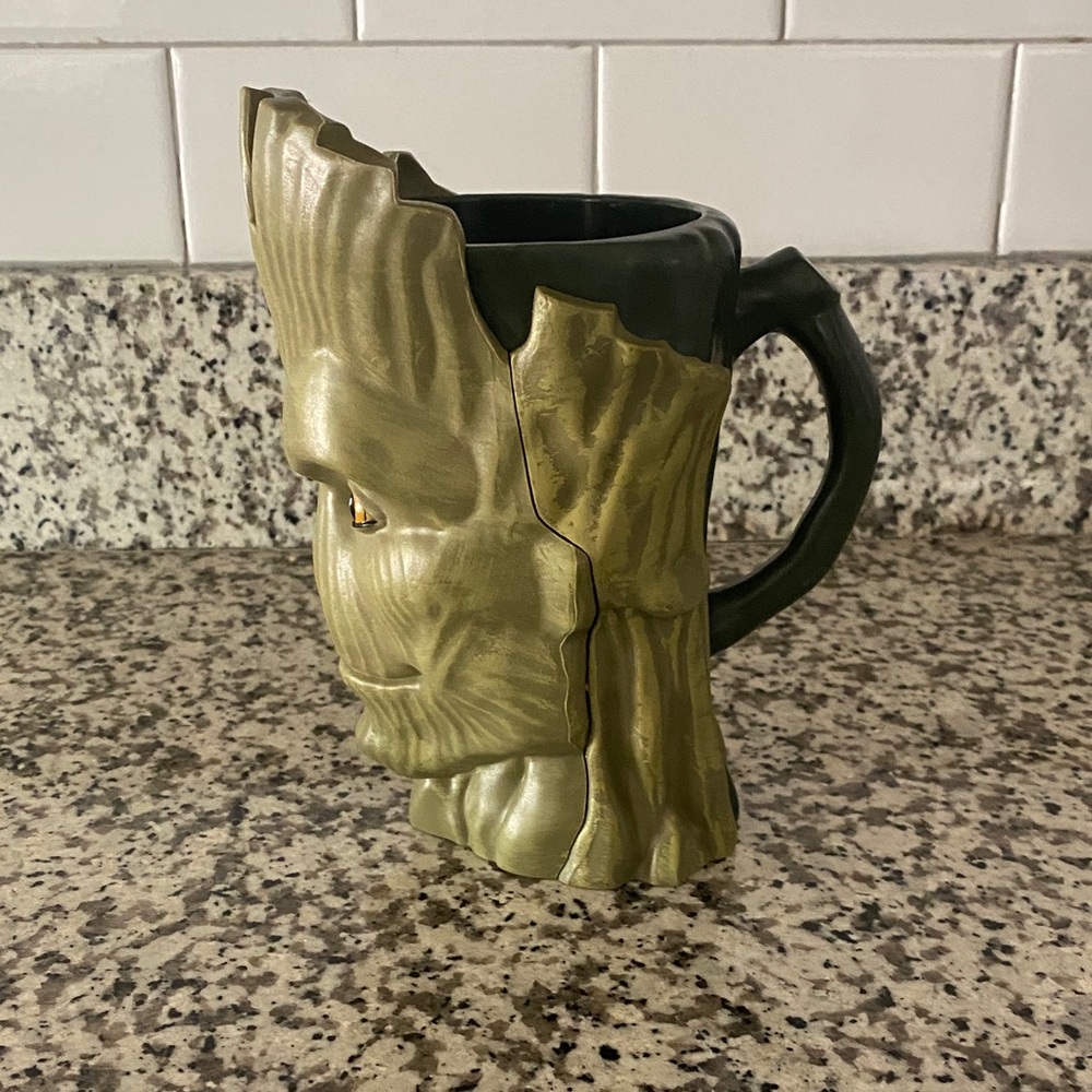 Groot Mug - Picture 2 of 3